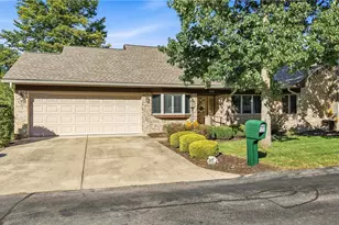 201 Oakview Dr, Hermitage, PA 16148 - Photo 39