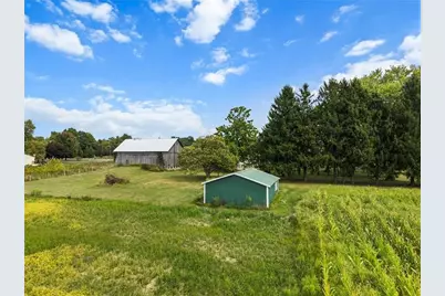 3205 Eastbrook Volant Rd, Hickory Township, PA 16156 - Photo 25