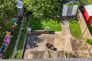 1129 N St Clair St, Pittsburgh, PA 15206 - Photo 9