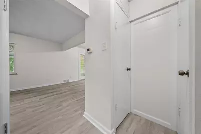 664 Manoah Dr, Bethel Park, PA 15102 - Photo 15
