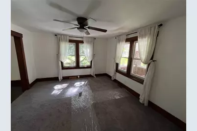 2019 Parkdale Ave, Hermitage, PA 16148 - Photo 3