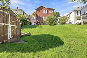 610 1st St, Vanderbilt, PA 15486 - Photo 17