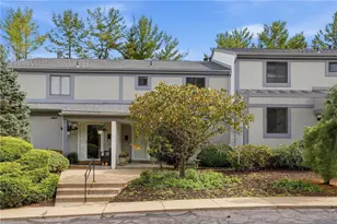 1559 Pinehurst Dr, Pittsburgh, PA 15241 - Photo 1