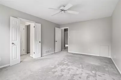 1559 Pinehurst Dr, Pittsburgh, PA 15241 - Photo 13
