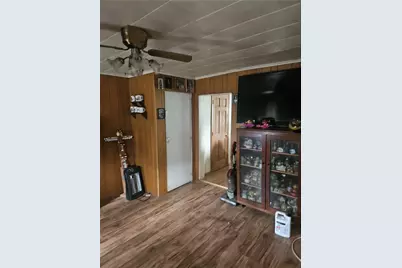 2146 Keystone Ave, Hempfield Township, PA 15601 - Photo 5