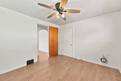 121 Crescent St, Evans City, PA 16033 - Photo 21