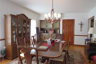 319 N Broad St, Grove City Boro, PA 16127 - Photo 9