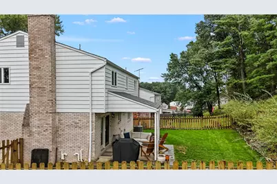 1266 Delfield Dr, Bethel Park, PA 15102 - Photo 33