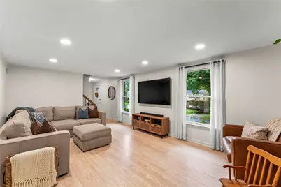 1266 Delfield Dr, Bethel Park, PA 15102 - Photo 7