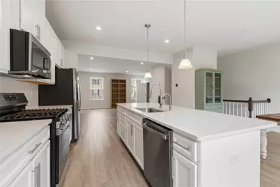 207 Yellowwood Ct, South Strabane, PA 15301 - Photo 5