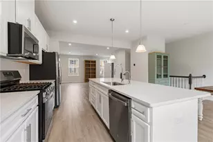 207 Yellowwood Ct, South Strabane, PA 15301 - Photo 5