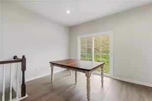 207 Yellowwood Ct, South Strabane, PA 15301 - Photo 7