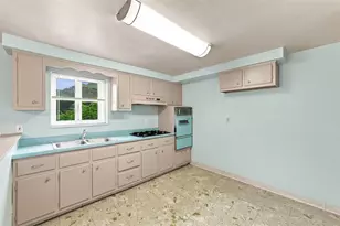 2133 St Leo St, Pittsburgh, PA 15203 - Photo 11