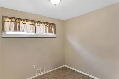 402 Highland Ave, Sewickley Township, PA 15637 - Photo 7