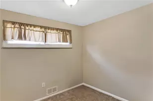 402 Highland Ave, Sewickley Township, PA 15637 - Photo 7
