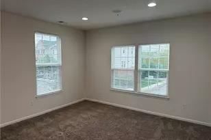 1906 Pointe View Dr, Adams Township, PA 16066 - Photo 31