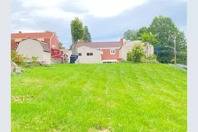 5028 Skylark Ave, West Mifflin, PA 15122 - Photo 9