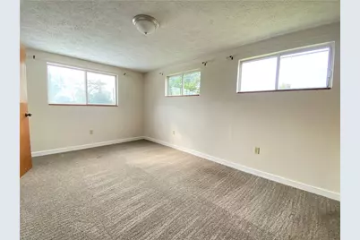 5028 Skylark Ave, West Mifflin, PA 15122 - Photo 35