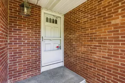 643 Lougeay Road, Pittsburgh, PA 15235 - Photo 9