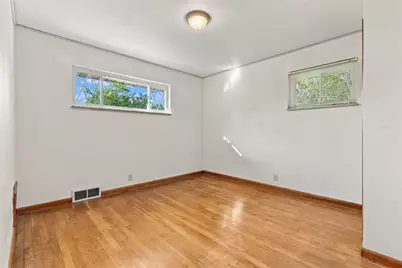 643 Lougeay Road, Pittsburgh, PA 15235 - Photo 11