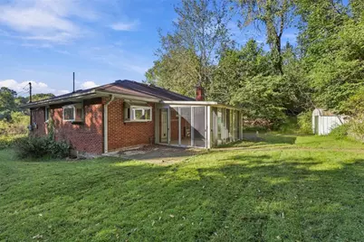 643 Lougeay Road, Pittsburgh, PA 15235 - Photo 5
