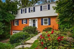 904 Lovingston Dr, Pittsburgh, PA 15216 - Photo 1