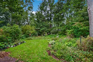 904 Lovingston Dr, Pittsburgh, PA 15216 - Photo 43