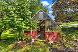 380 N Ben Franklin Rd, White Township, PA 15701 - Photo 35