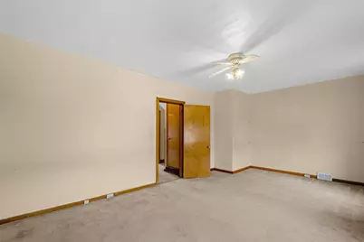 301 Russellwood Ave, McKees Rocks, PA 15136 - Photo 17