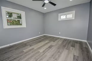 392 Whittier Dr, Pittsburgh, PA 15235 - Photo 13