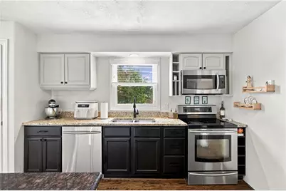 108 Emerald Ct, Cranberry Township, PA 16066 - Photo 5