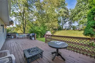 247 Darlan Hill Dr, Pittsburgh, PA 15239 - Photo 9