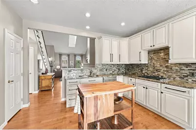 2005 Overlook Ct, North Strabane, PA 15317 - Photo 11