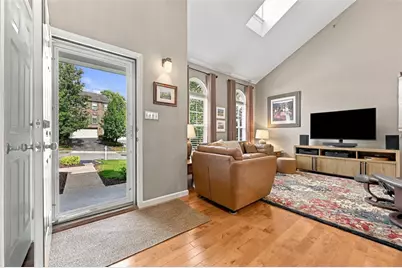 2005 Overlook Ct, North Strabane, PA 15317 - Photo 5