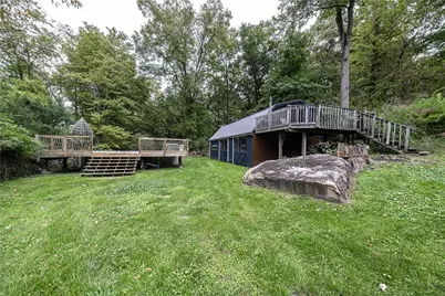 715 Powers Dr, Pittsburgh, PA 15090 - Photo 37