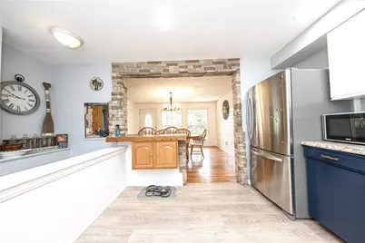 715 Powers Dr, Pittsburgh, PA 15090 - Photo 11