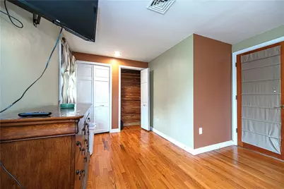 715 Powers Dr, Pittsburgh, PA 15090 - Photo 15