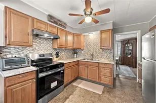 54 Sampson Ave, Pittsburgh, PA 15205 - Photo 17