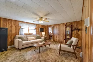 398 Moccasin Hollow Rd, Mount Pleasant Township, PA 15666 - Photo 7