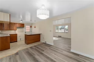 859 Corbett Dr, Pittsburgh, PA 15234 - Photo 5