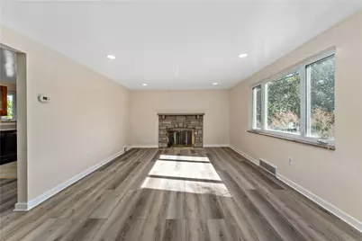 859 Corbett Dr, Pittsburgh, PA 15234 - Photo 3