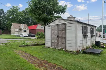 214 Lloyd Ave, Latrobe, PA 15650 - Photo 23