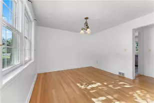 116 Seneca Dr, Pittsburgh, PA 15228 - Photo 11