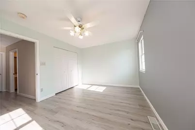 106 Paddock Ln, Pittsburgh, PA 15236 - Photo 17