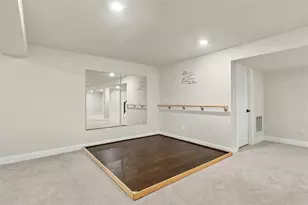 1763 Stevensan Dr, Pittsburgh, PA 15143 - Photo 25