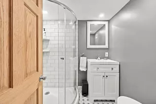400 Venture St, Observatory Hill, PA 15214 - Photo 37