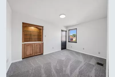 320 Raymond St, Pittsburgh, PA 15218 - Photo 11