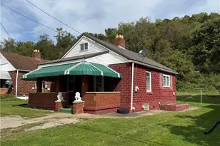 8 Penn Ave, East Bethlehem, PA 15322 - Photo 13