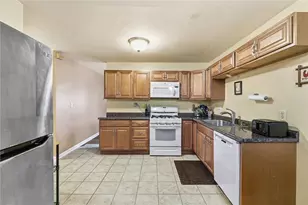 809 Hackberry Dr, Monroeville, PA 15146 - Photo 11