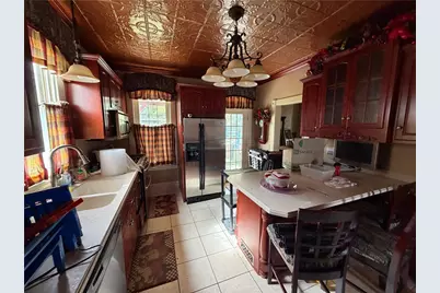 311 N 5th St, Youngwood, PA 15697 - Photo 9